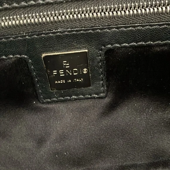 FENDI BAG.    SOLD.     SOLD - Picture 6 of 6